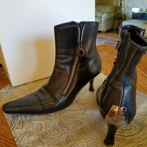 Donald Pliner ankle boot